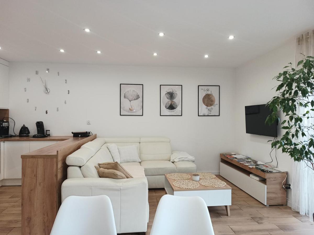 Apartament Przy Kopalni Srebra Тарновске-Гуры Экстерьер фото