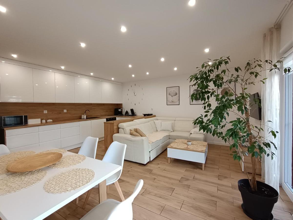 Apartament Przy Kopalni Srebra Тарновске-Гуры Экстерьер фото